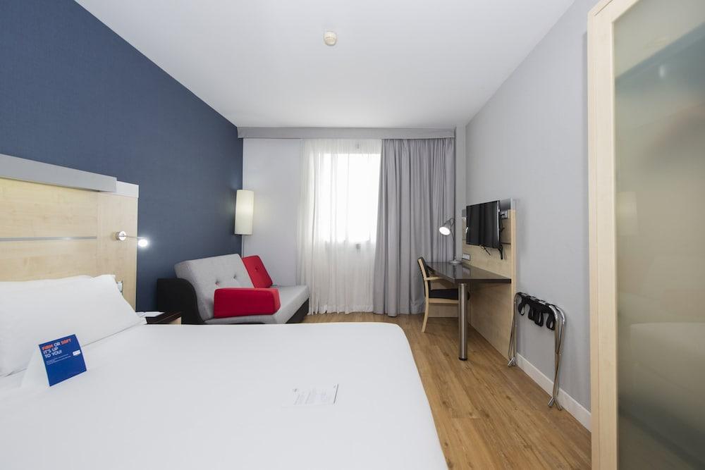 Holiday Inn Express Barcelona City 22@, An Ihg Hotel