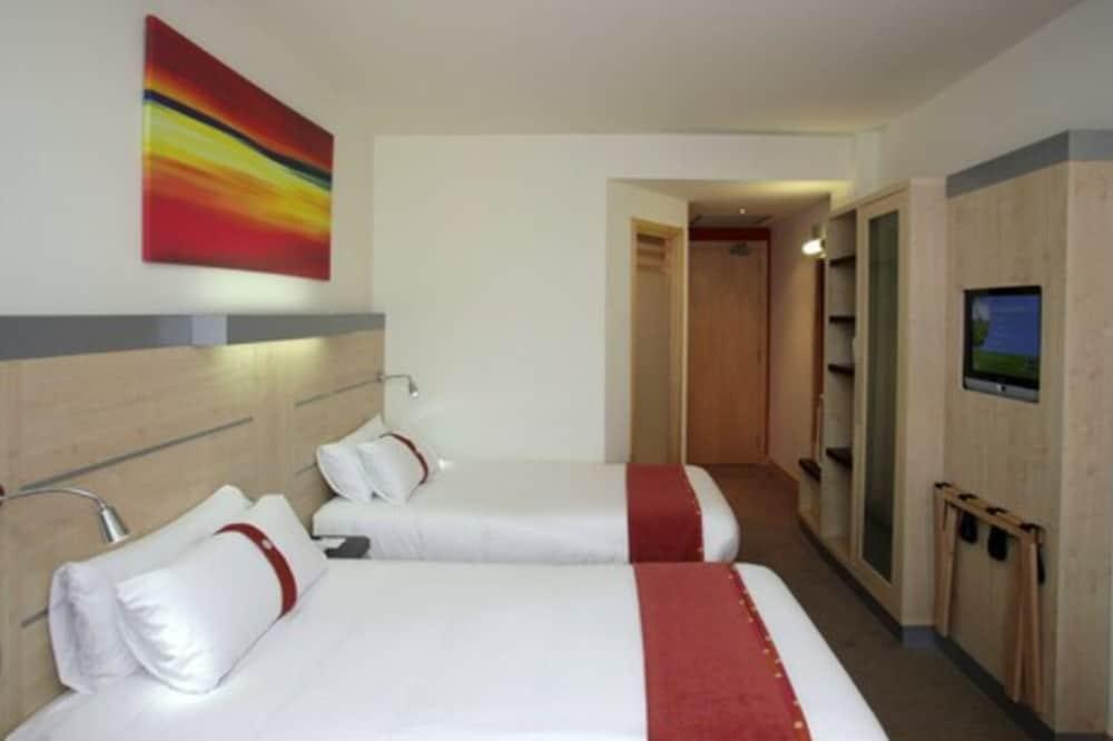 Holiday Inn Express Barcelona City 22@, An Ihg Hotel