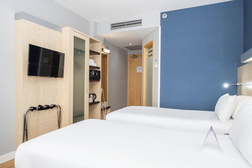 Holiday Inn Express Barcelona City 22@, An Ihg Hotel