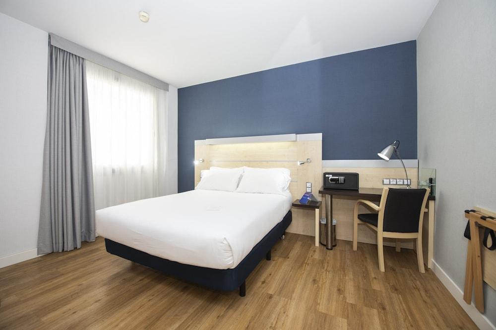 Holiday Inn Express Barcelona City 22@, An Ihg Hotel