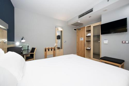 Holiday Inn Express Barcelona City 22@, An Ihg Hotel