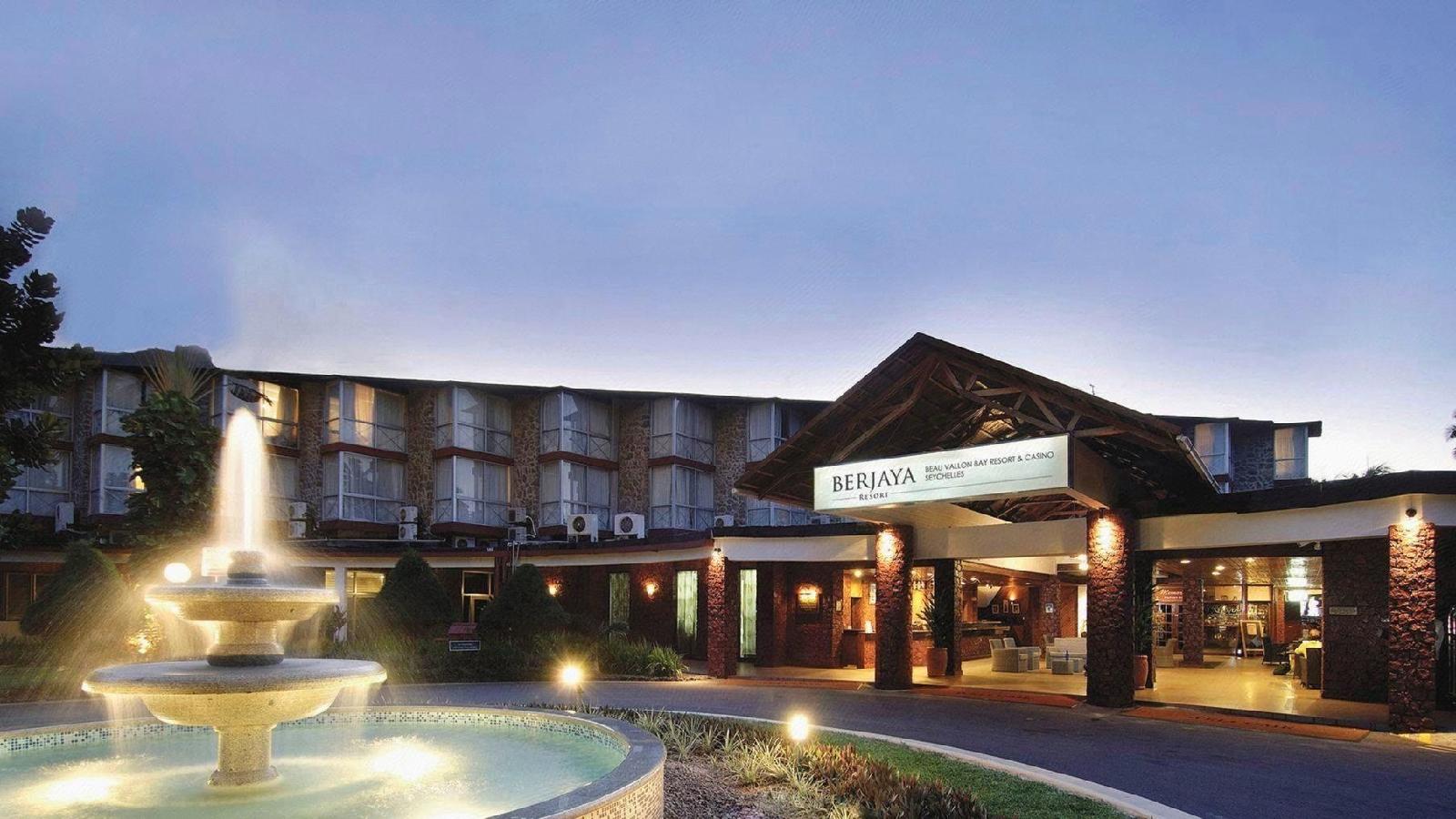 Ofertas Vuelo Hotel A Baie Beau Vallon Agencia De Viajes Logitravel