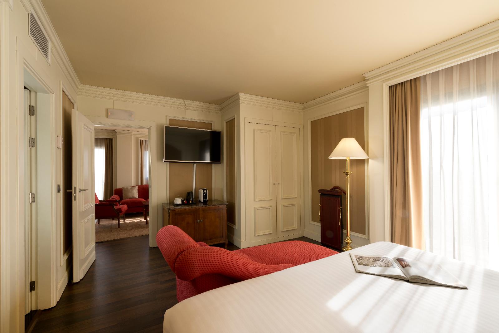 Hotel Sevilla Center