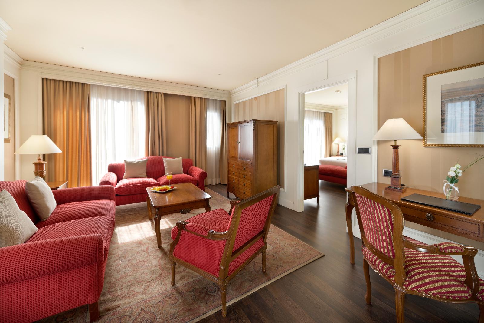 Hotel Sevilla Center