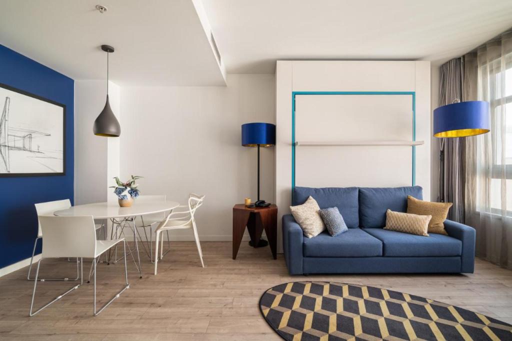 Naitly Barcelona Poblenou