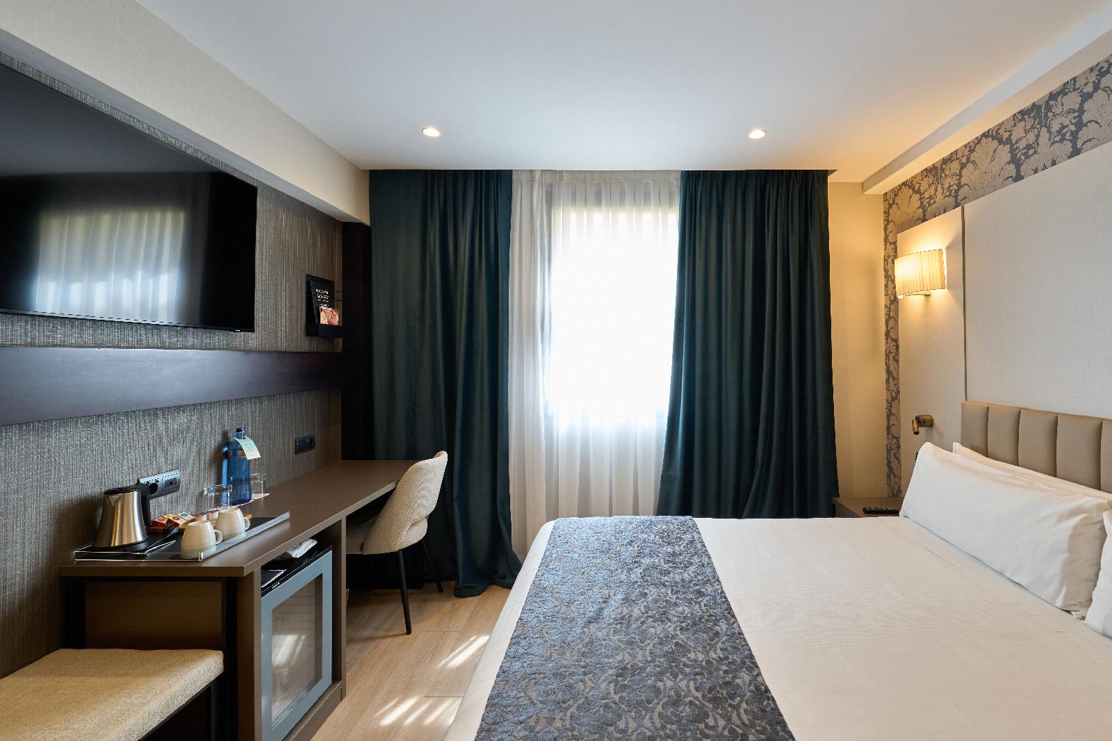 Hotel Catalonia Port