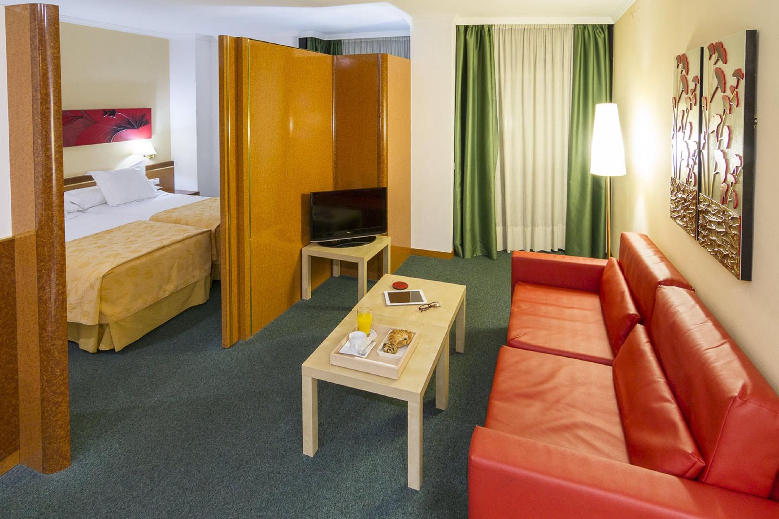 Acacia Suite