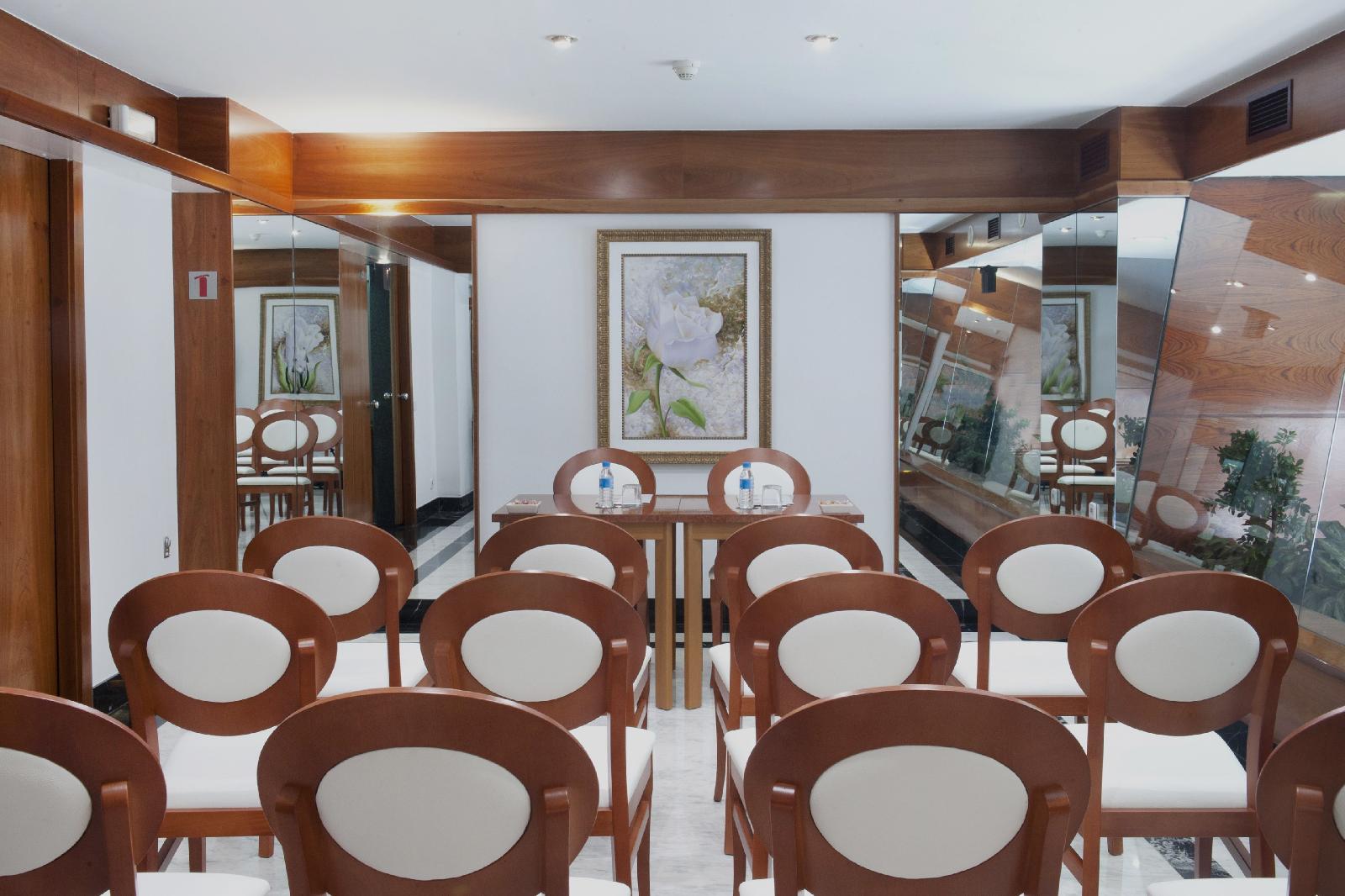 Acacia Suite