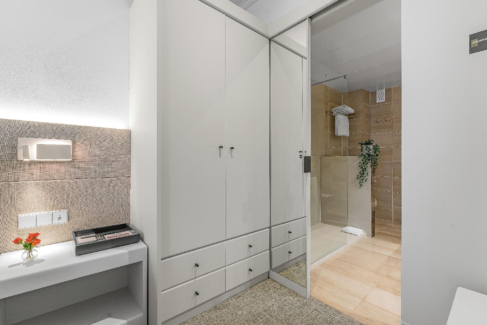 Acacia Suite