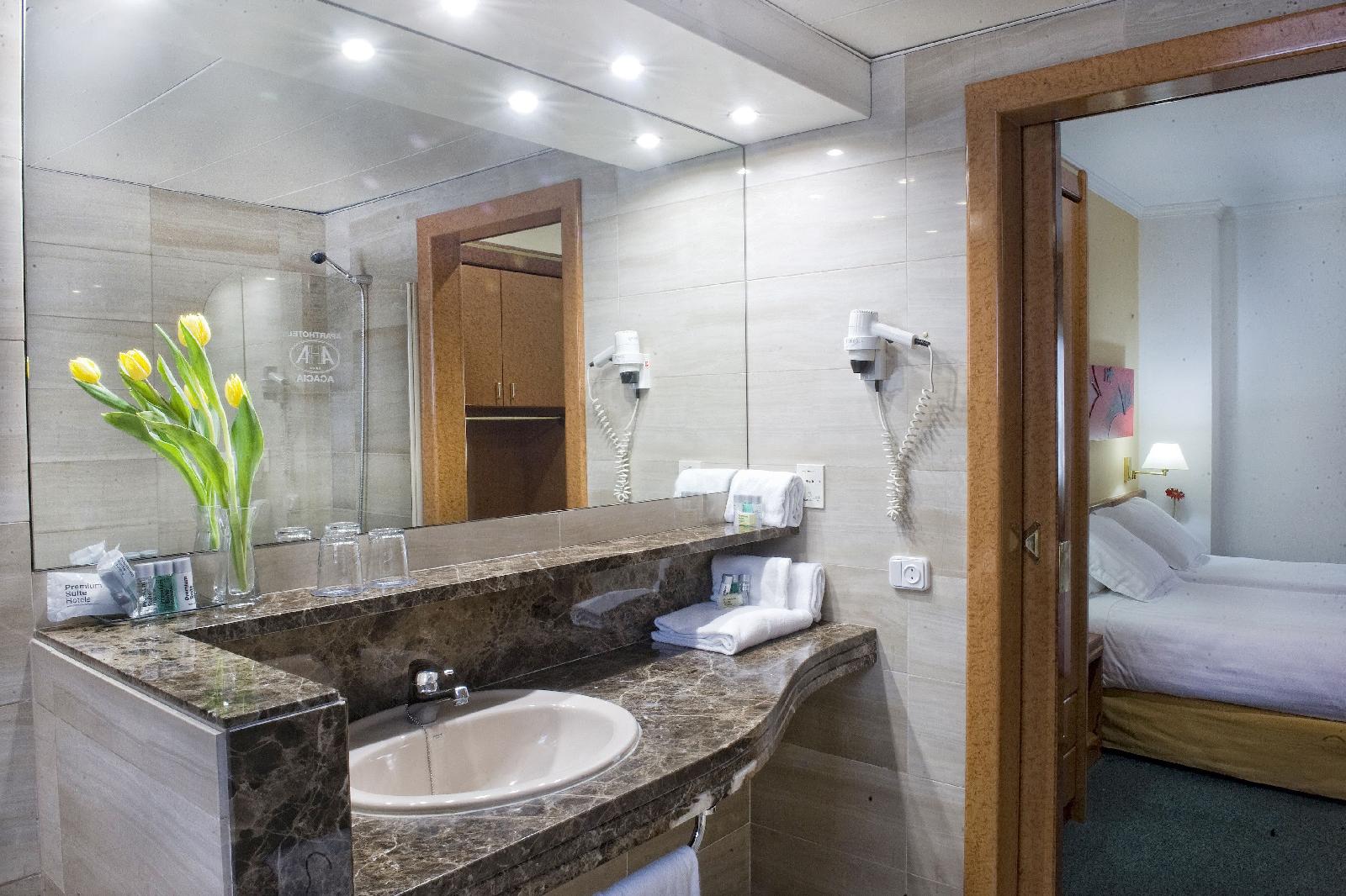 Acacia Suite
