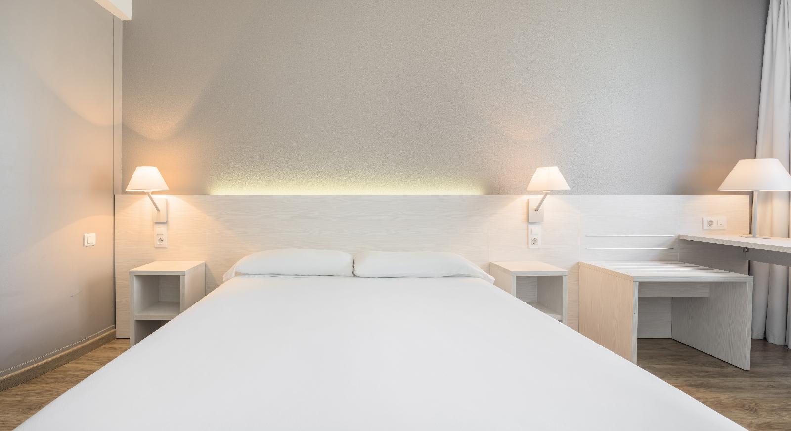 Hotel Ilunion Valencia 3