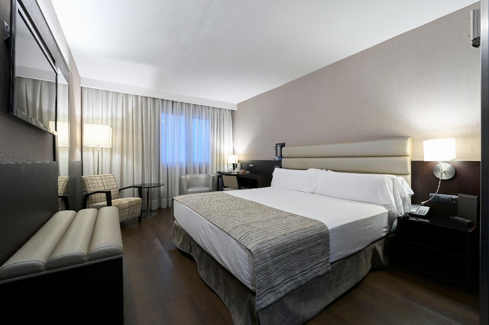 Catalonia Rigoletto Hotel