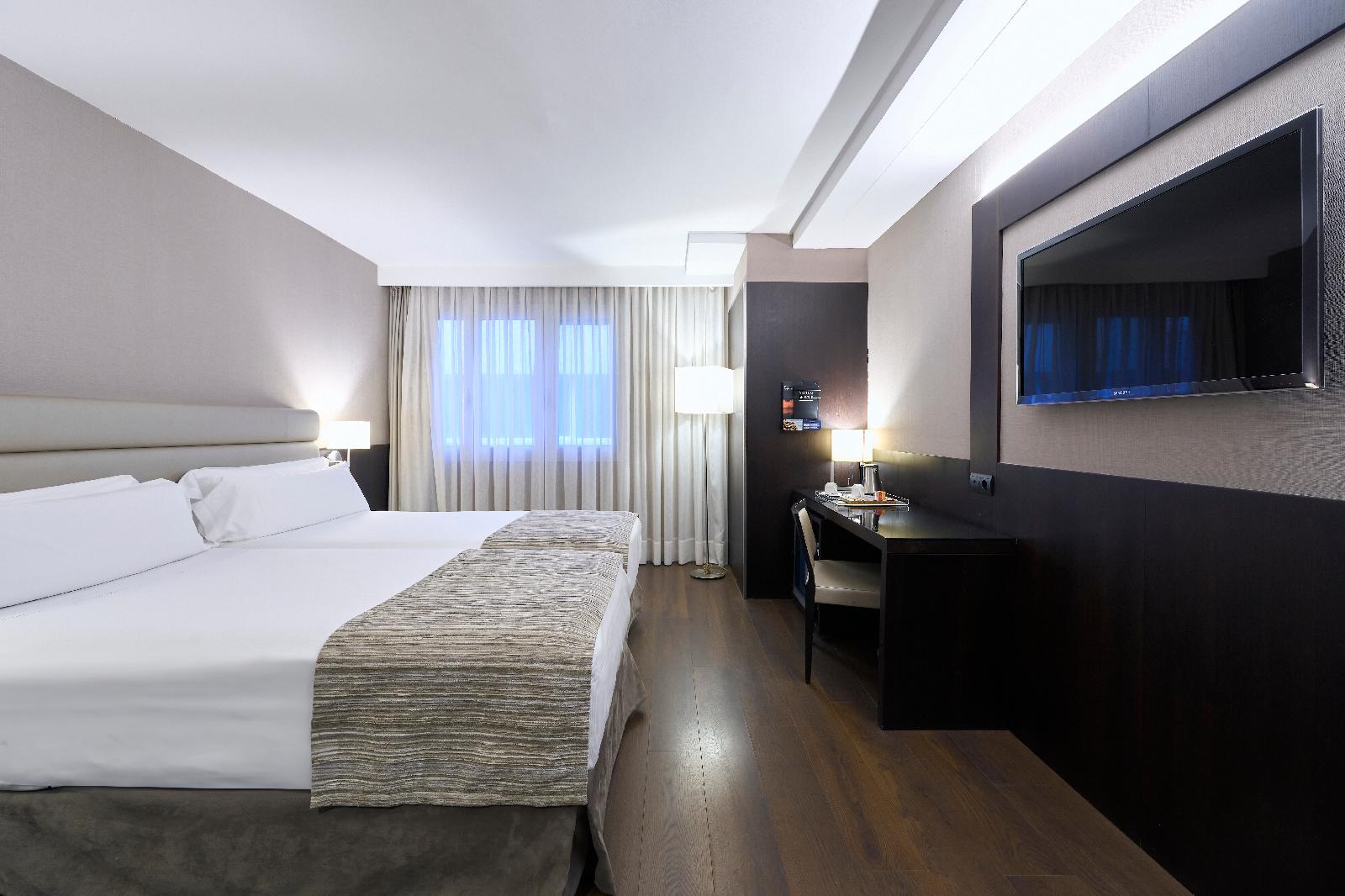 Catalonia Rigoletto Hotel