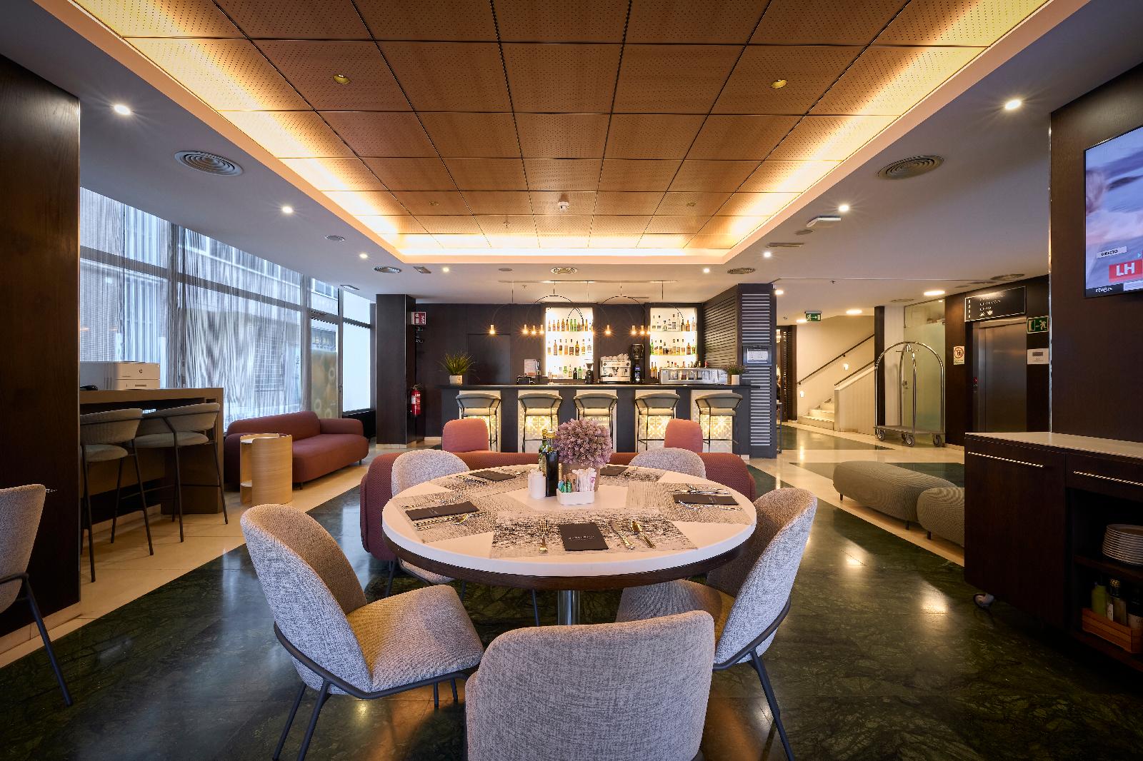 Catalonia Rigoletto Hotel