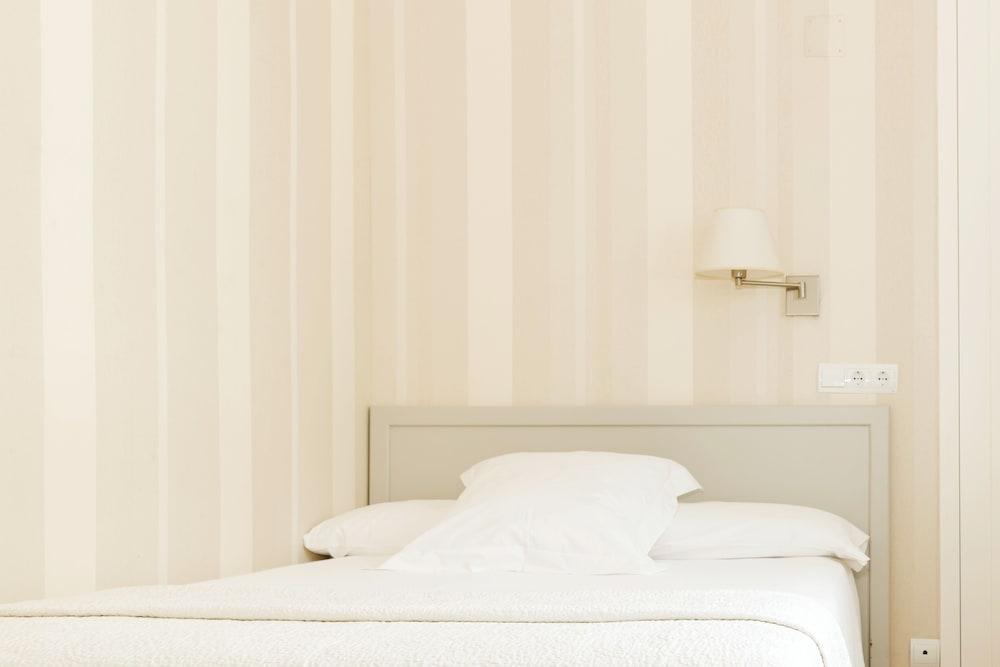 Hotel Sauce