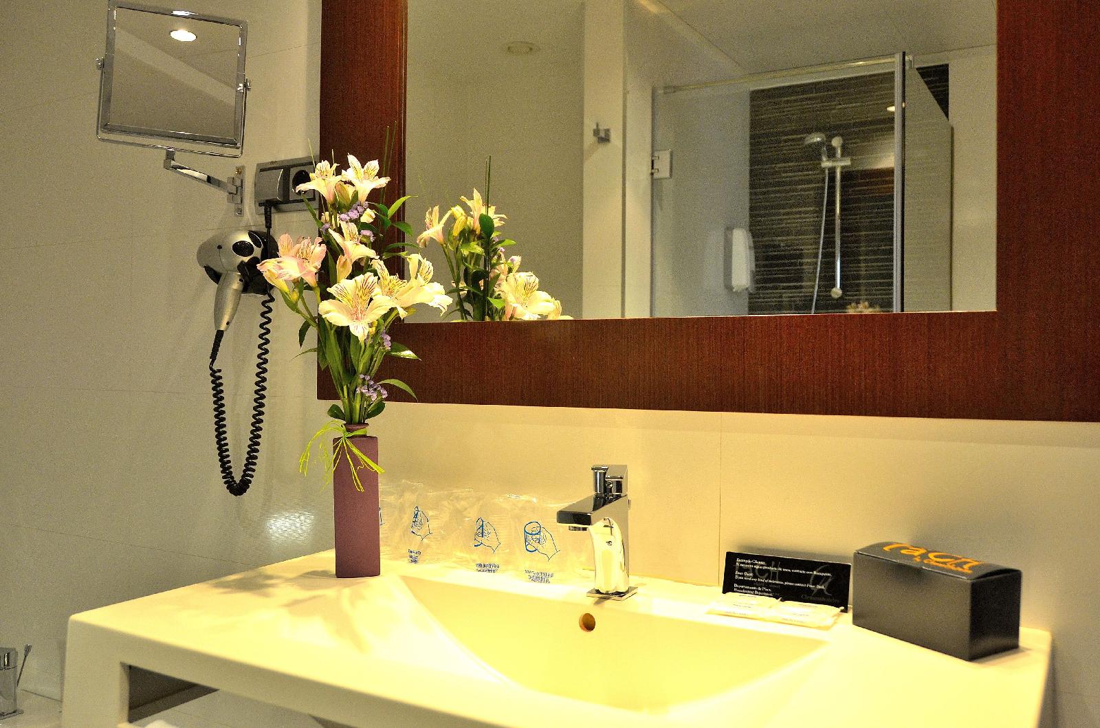 Tach Hotel  Madrid Airport