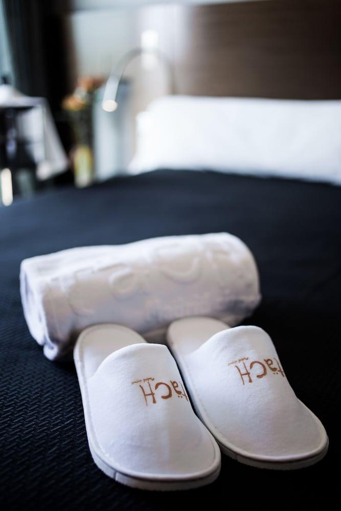 Tach Hotel  Madrid Airport