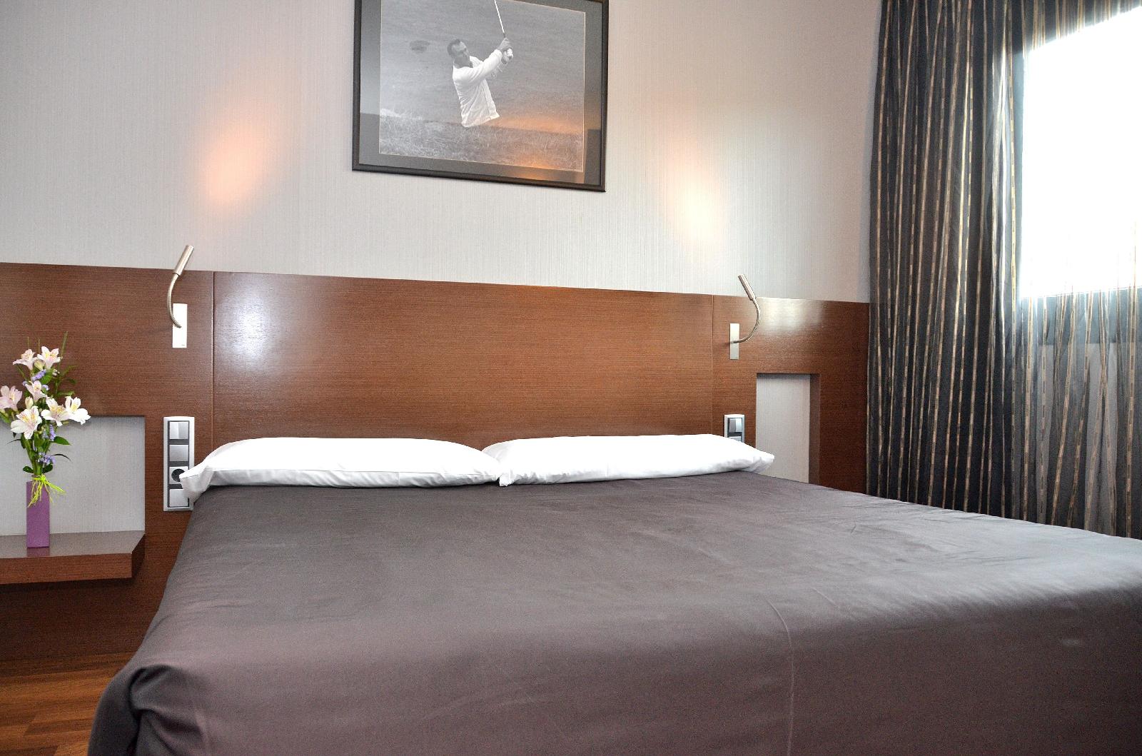 Tach Hotel  Madrid Airport