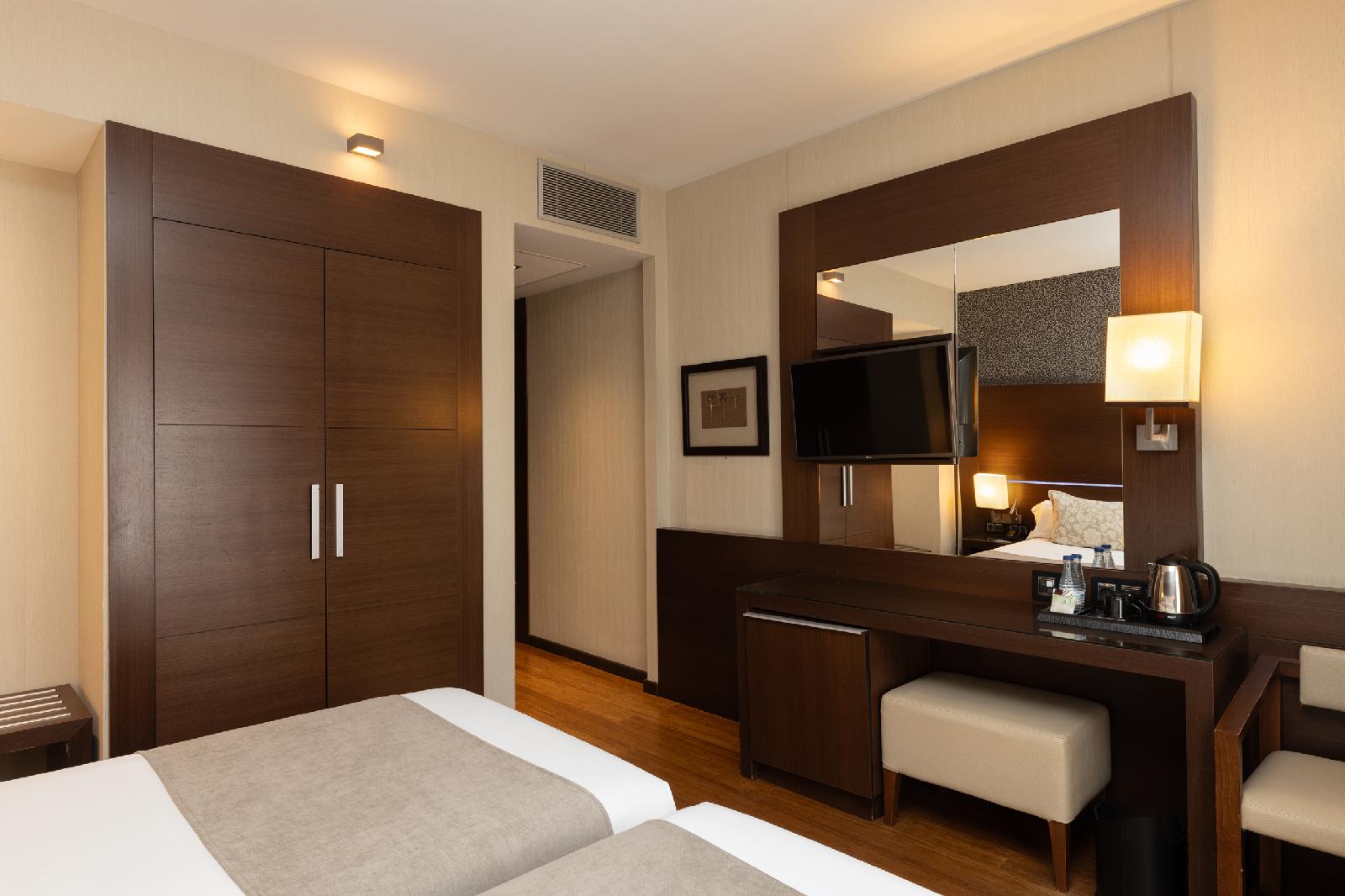 Hotel Colonial Barcelona