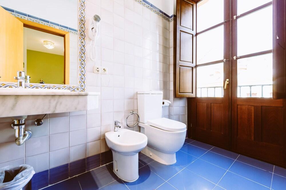Basic Hotel Doña Manuela