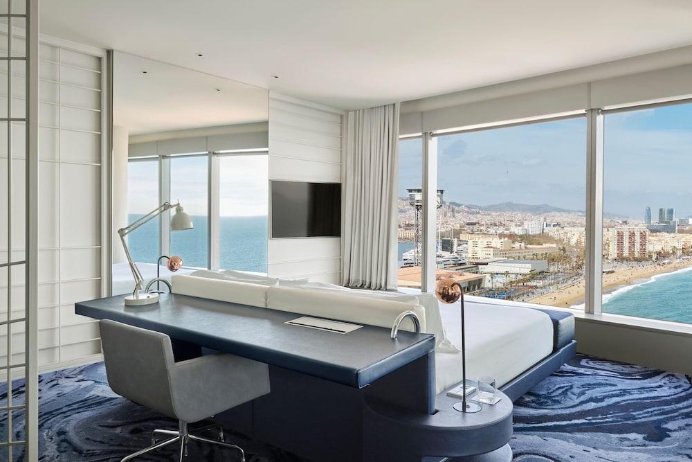 W Barcelona
