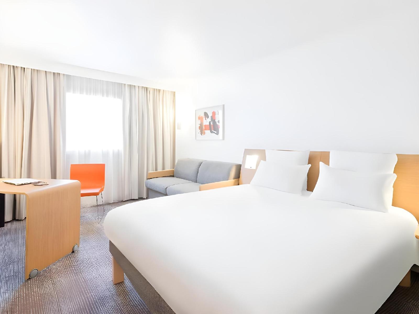 Novotel Barcelona City