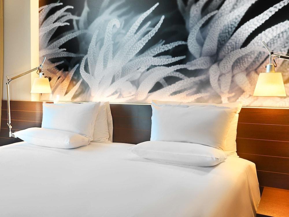Novotel Barcelona City