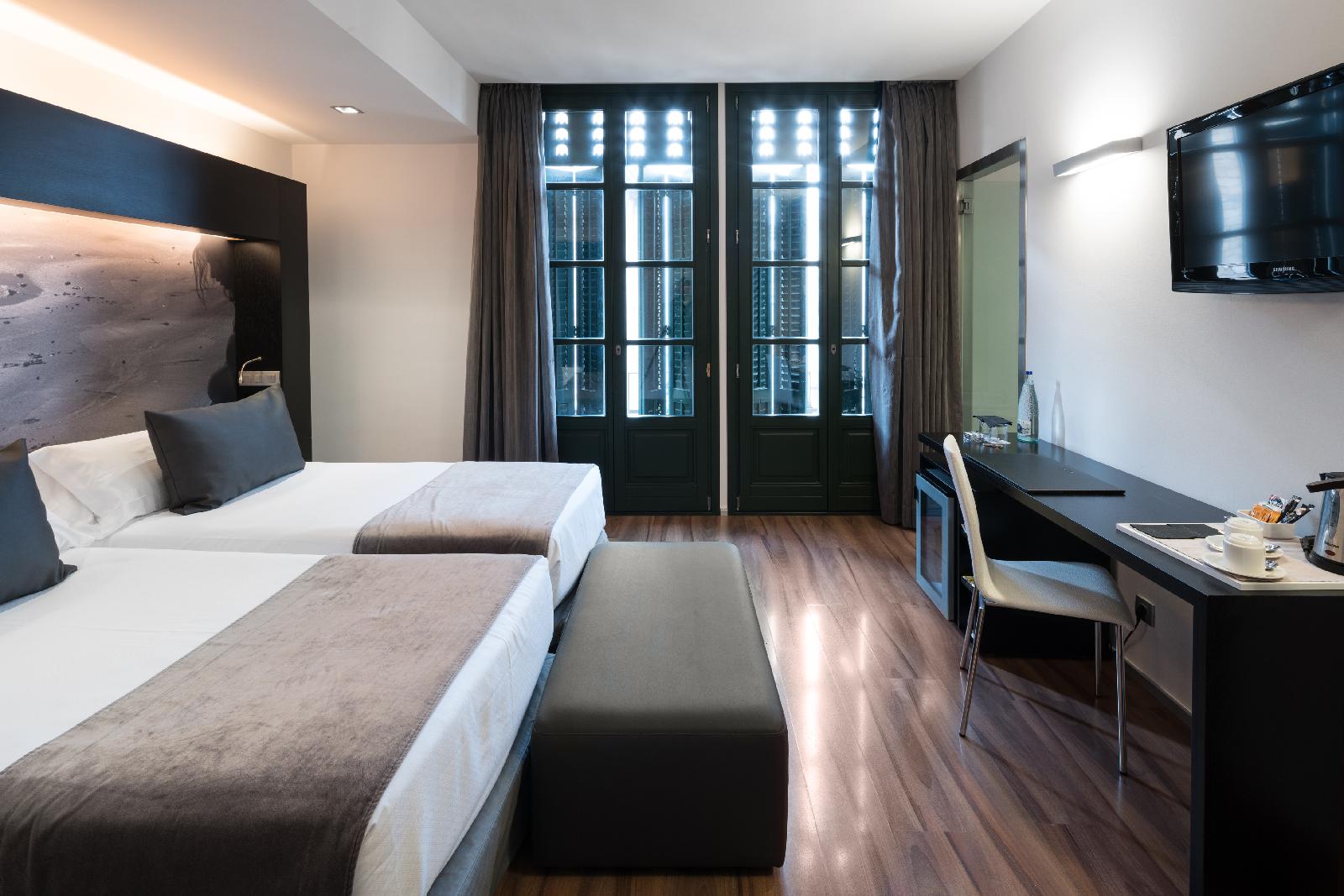 Catalonia Catedral Hotel