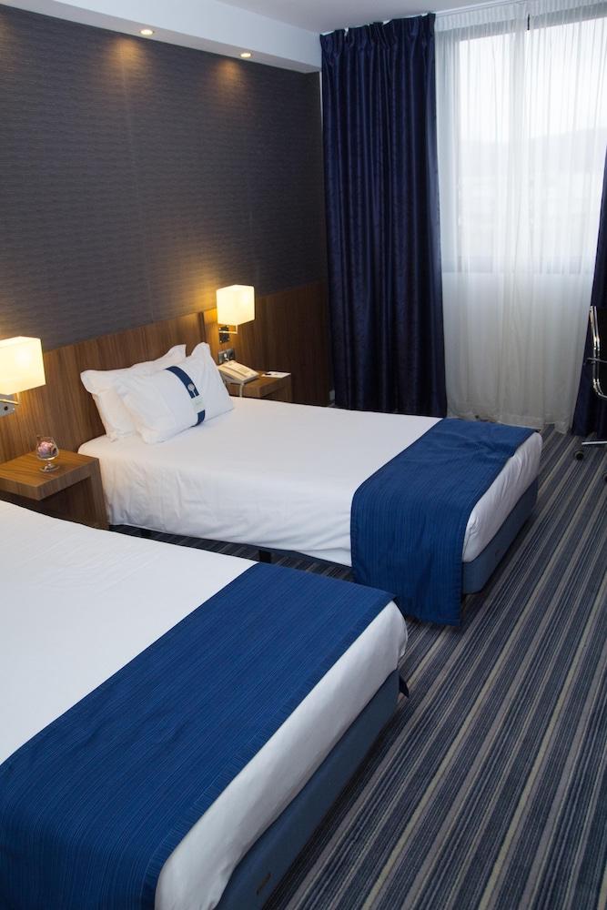 Holiday Inn Express Bilbao, An Ihg Hotel