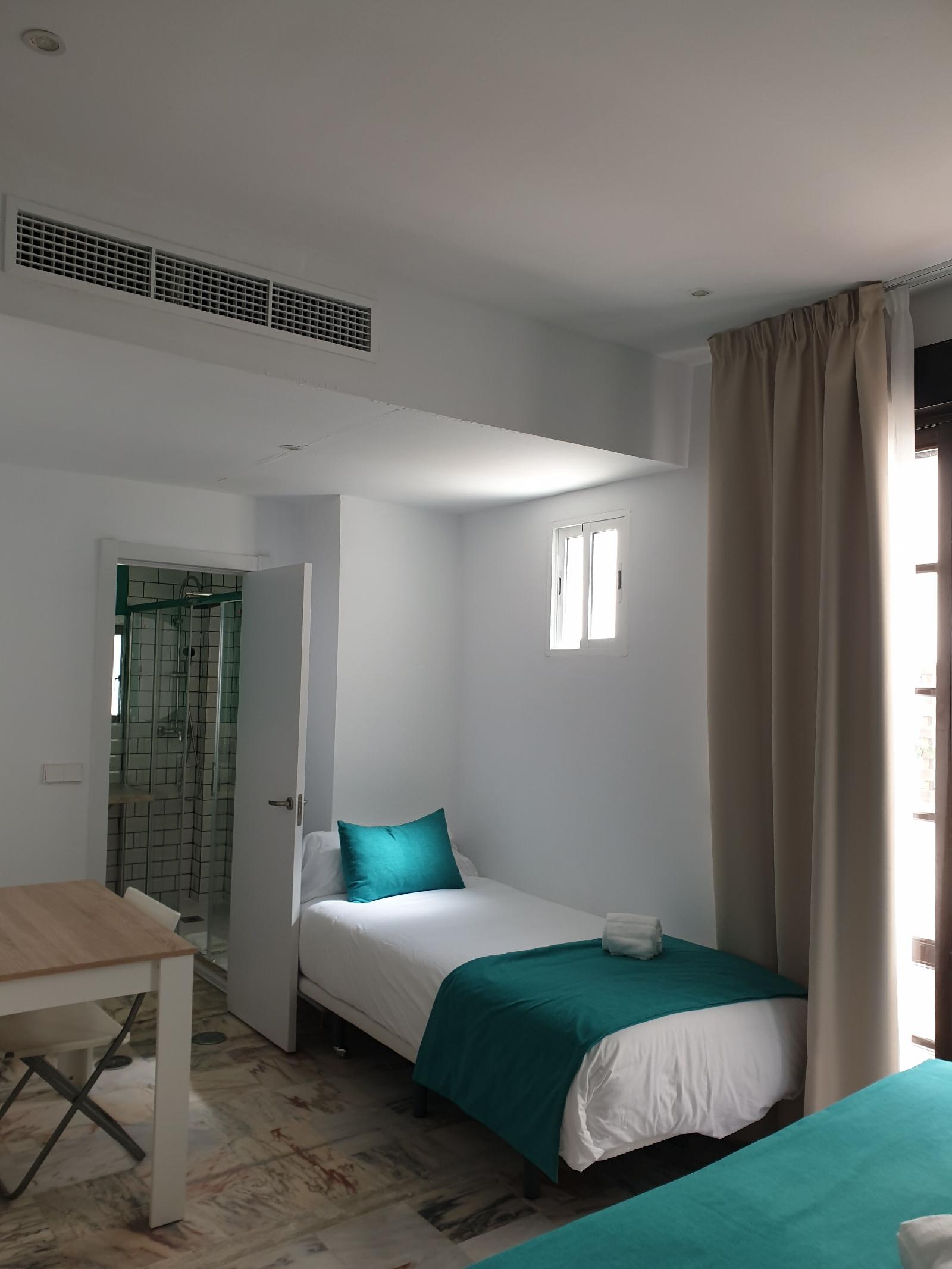 Hotel y Apartamentos Doña Lola
