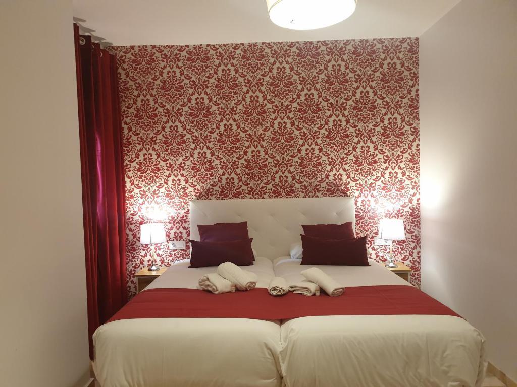 Hotel y Apartamentos Doña Lola
