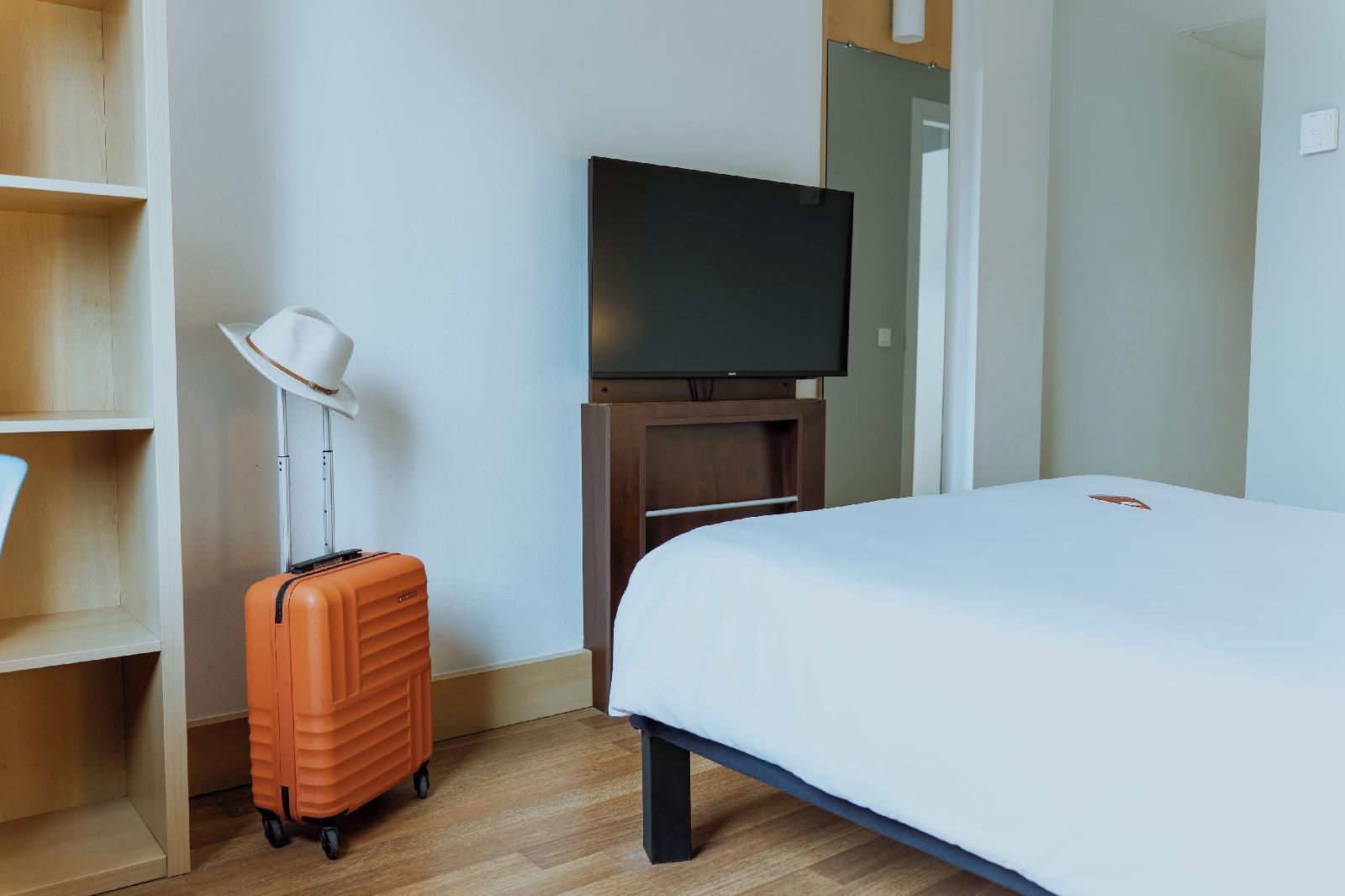 Ibis Barcelona Glories 22