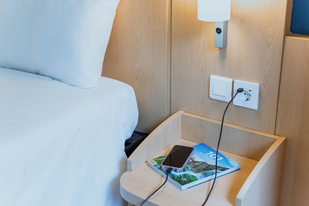Ibis Barcelona Glories 22