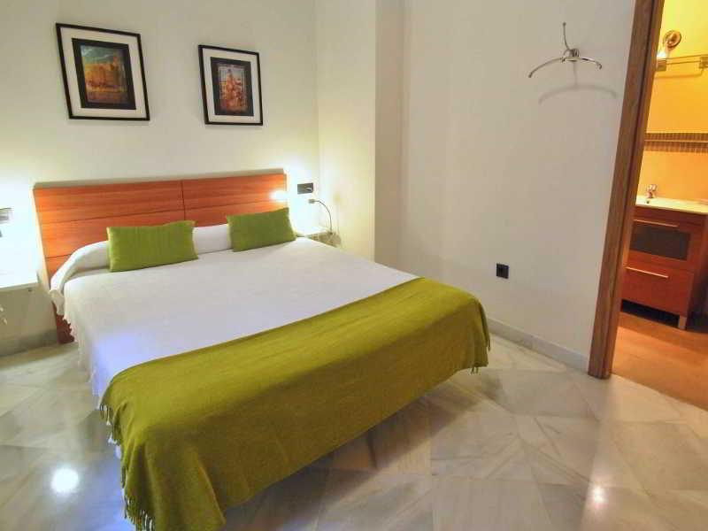 Living Sevilla Apartments