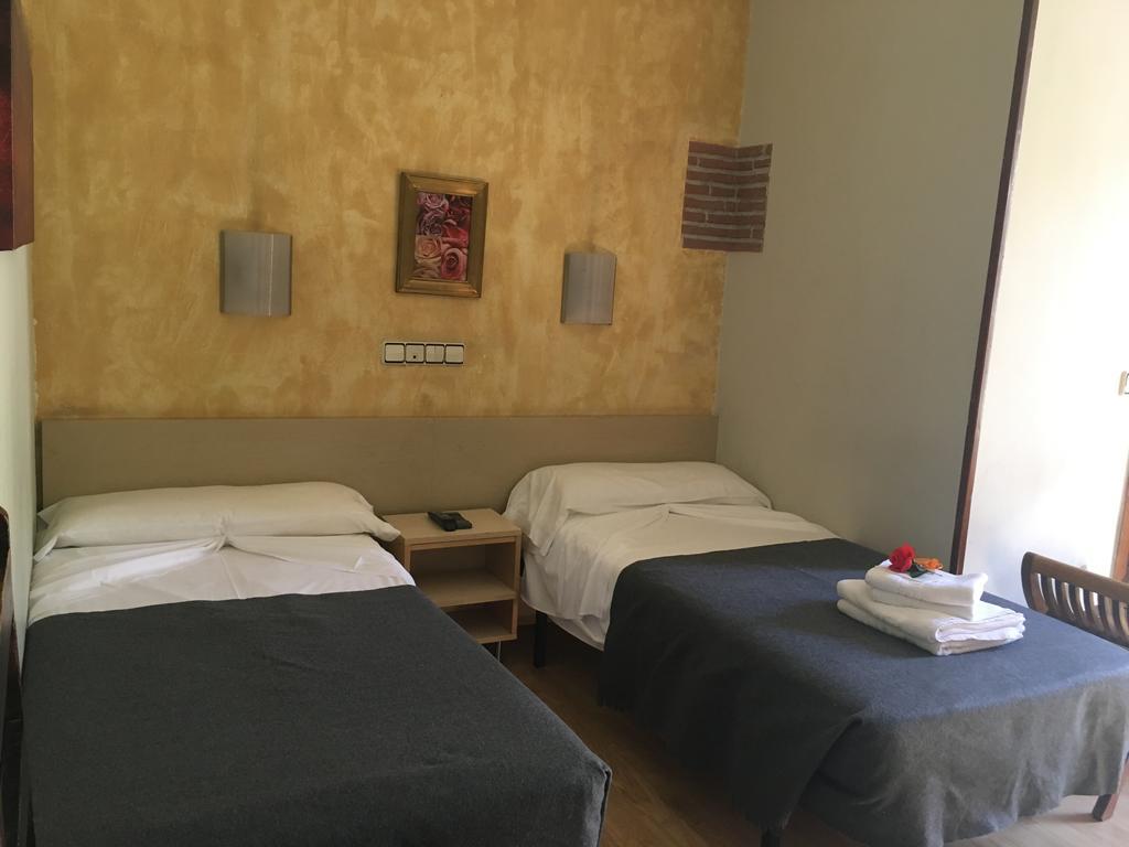 Hospedium Hostal La Plata