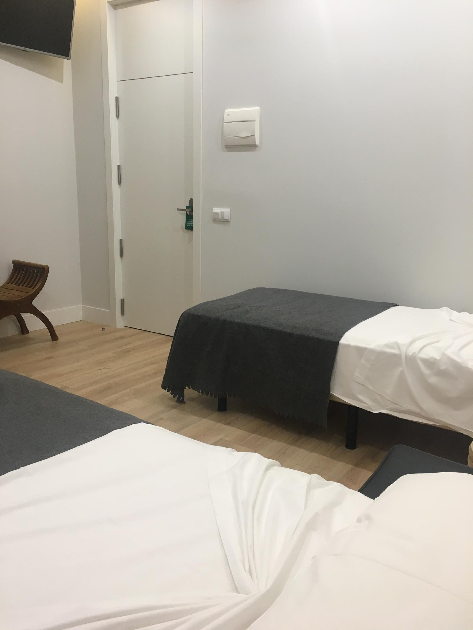 Hospedium Hostal La Plata