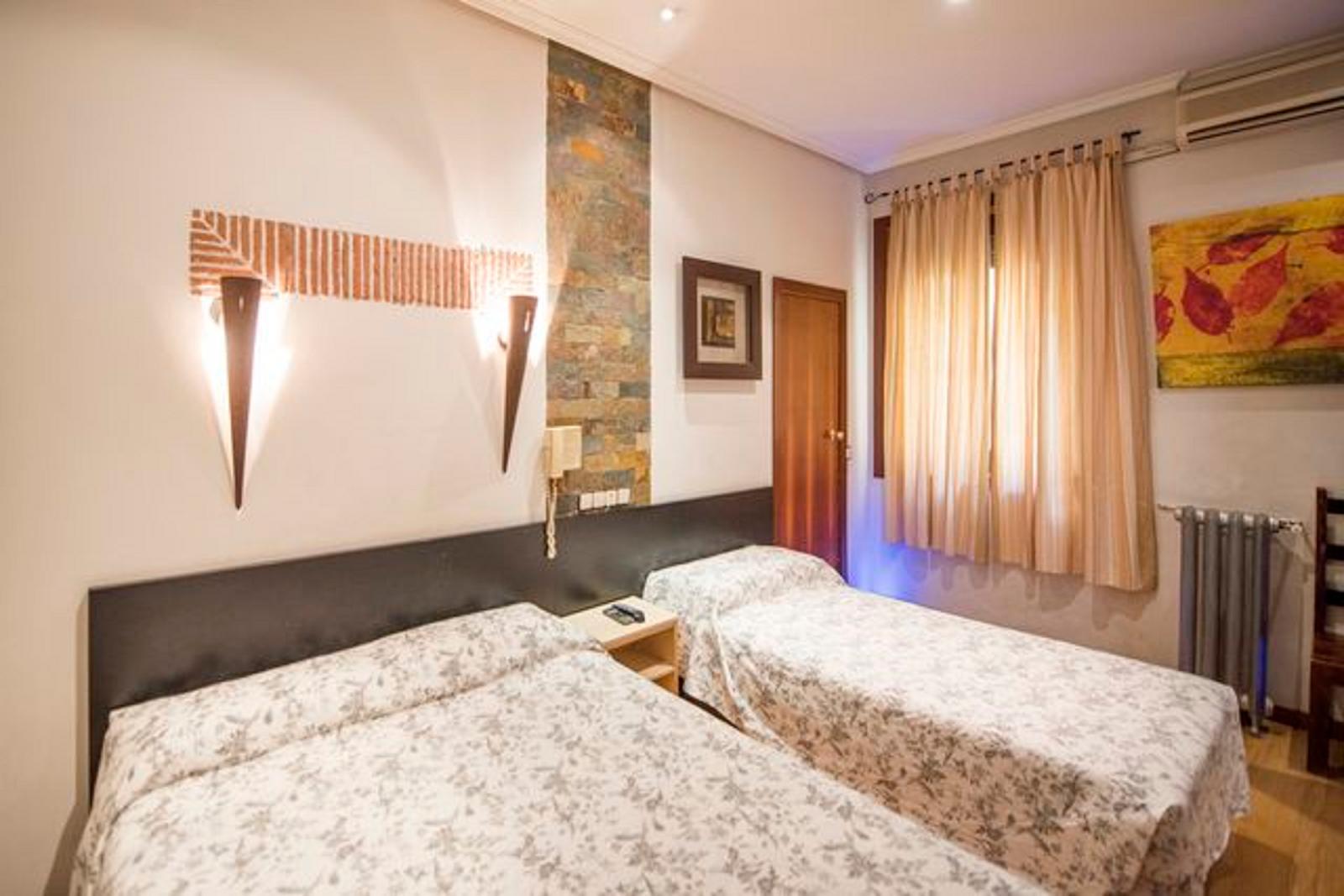 Hospedium Hostal La Plata