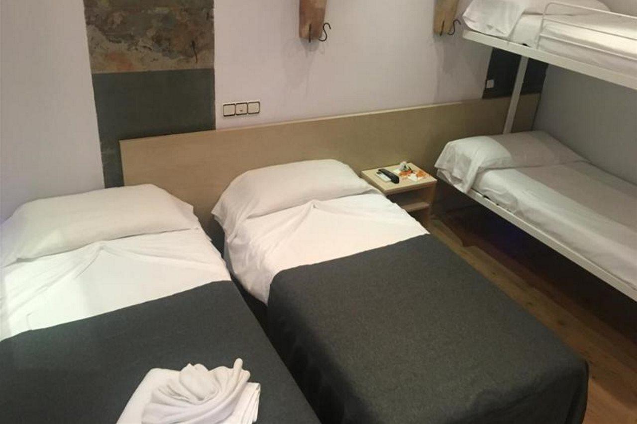 Hospedium Hostal La Plata