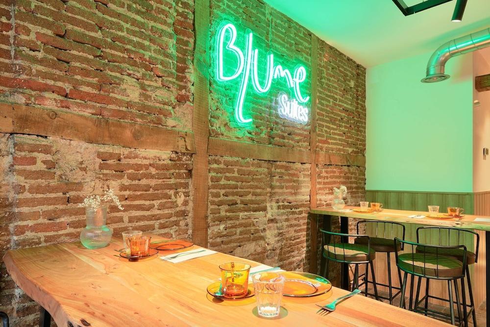 Blume Cruz Suites