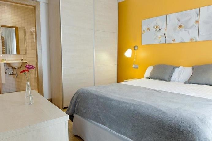 Mh Apartments S. Familia