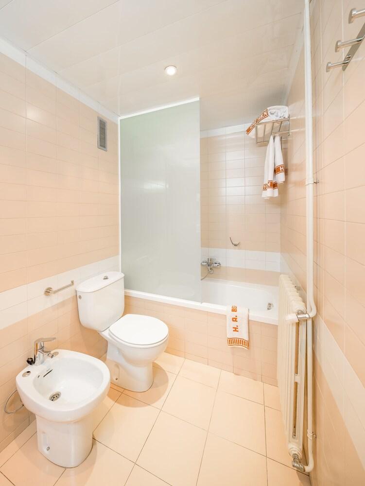 Aparthotel Bertran