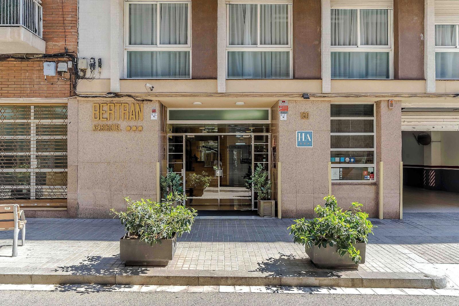 Aparthotel Bertran