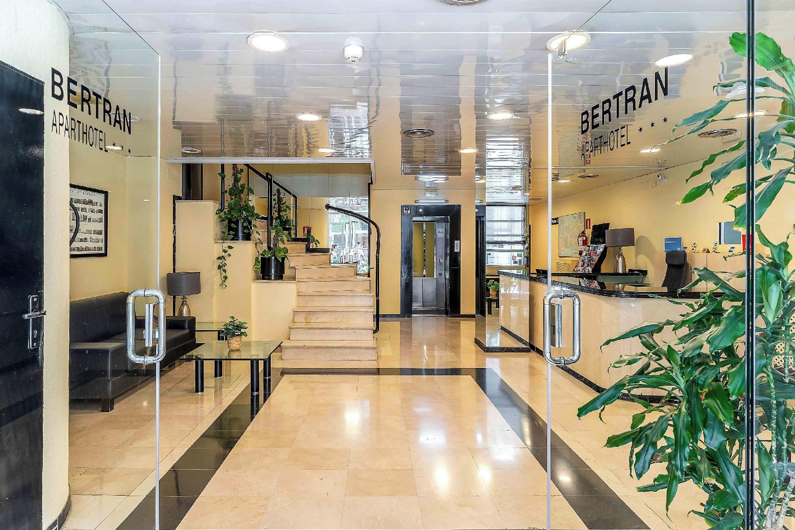 Aparthotel Bertran
