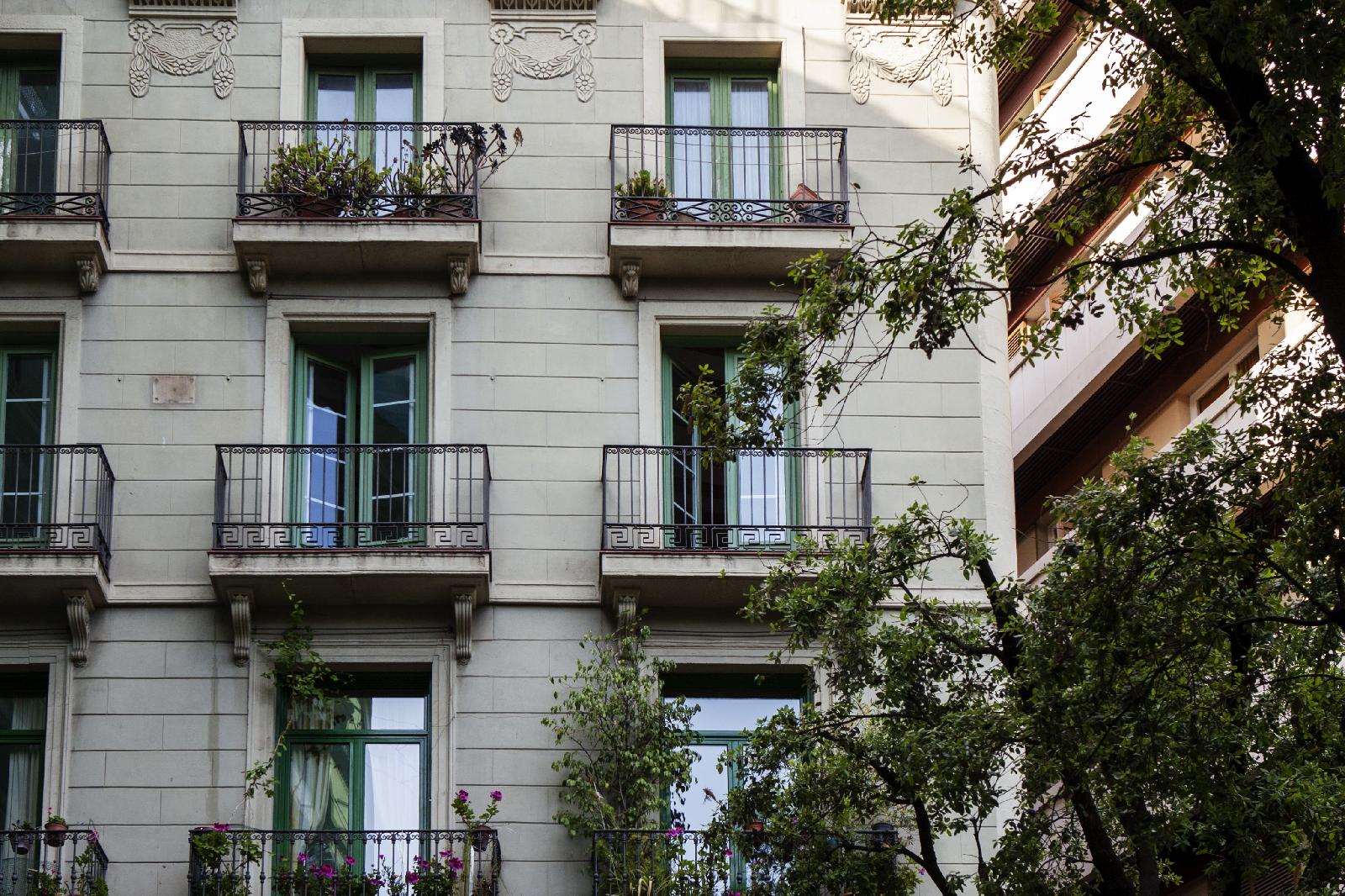Las Ramblas Pasaje Bacardi Apartments