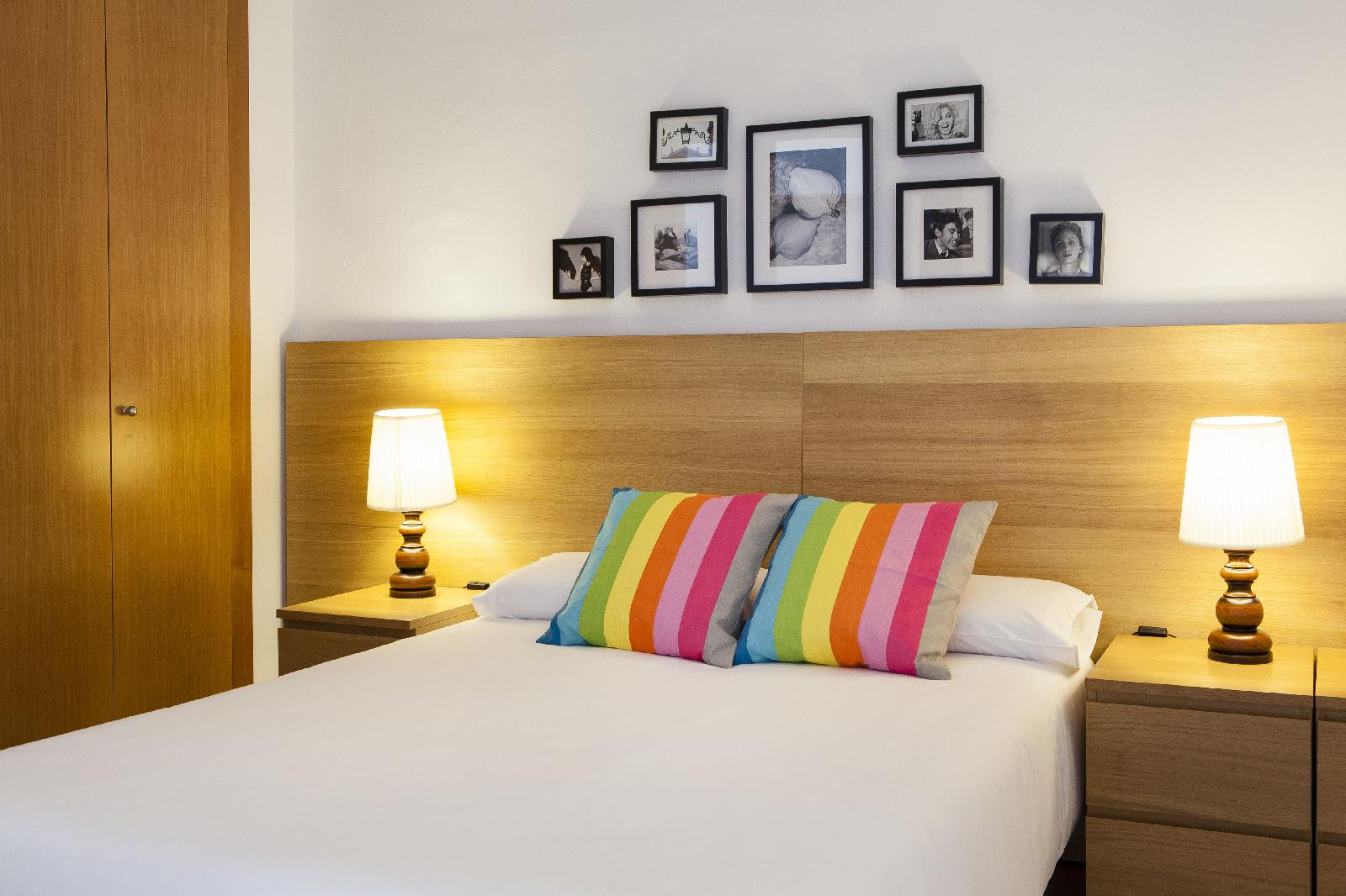 Las Ramblas Pasaje Bacardi Apartments