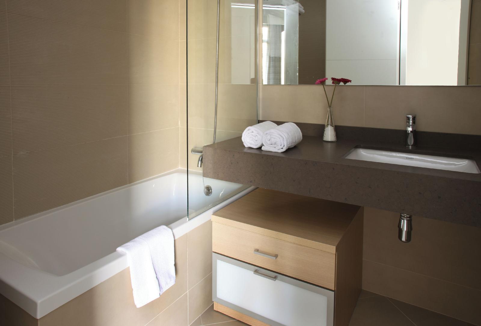 Mh Apartments Suites