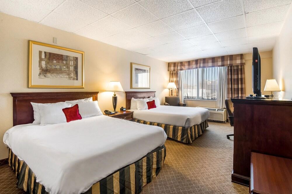Crowne Plaza Madrid Airport, An Ihg Hotel