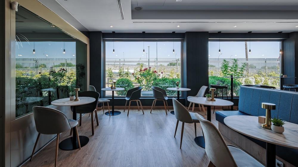 Crowne Plaza Madrid Airport, An Ihg Hotel