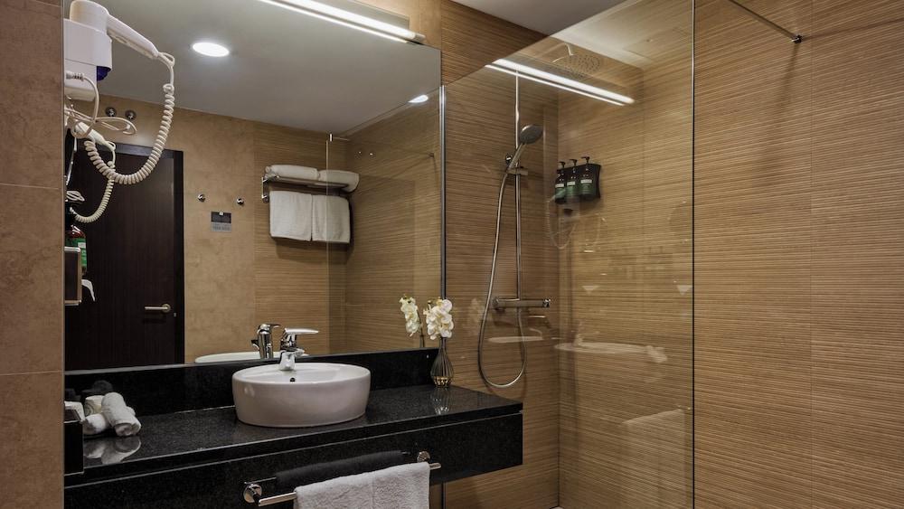 Crowne Plaza Madrid Airport, An Ihg Hotel