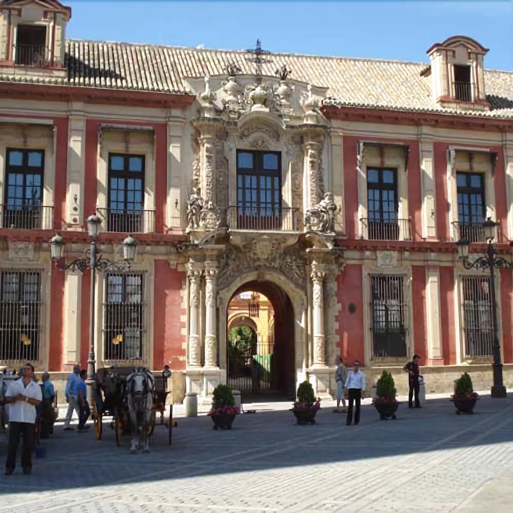 Hostal Arias